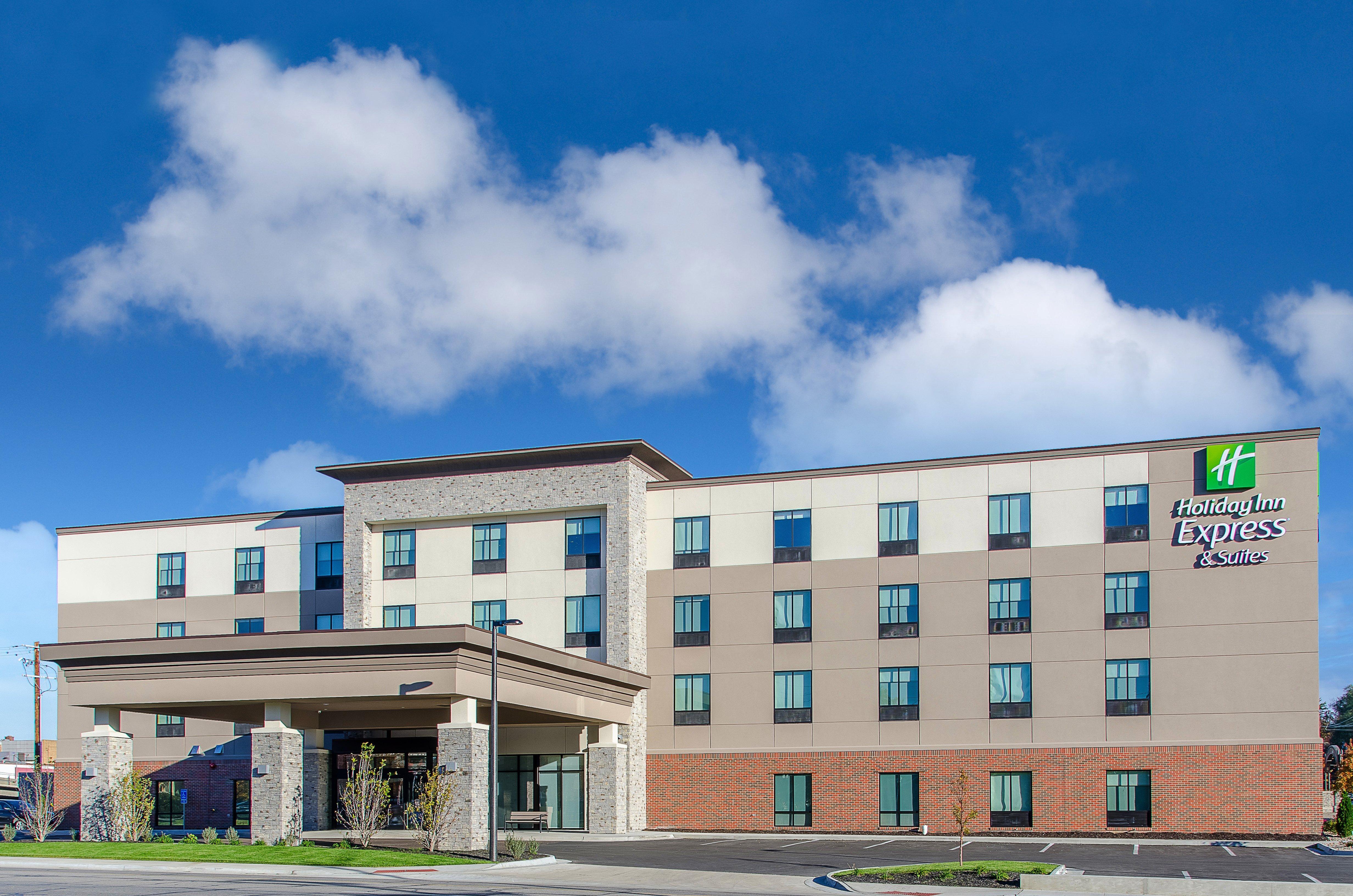 Holiday Inn Express & Suites - Atchison By Ihg Экстерьер фото